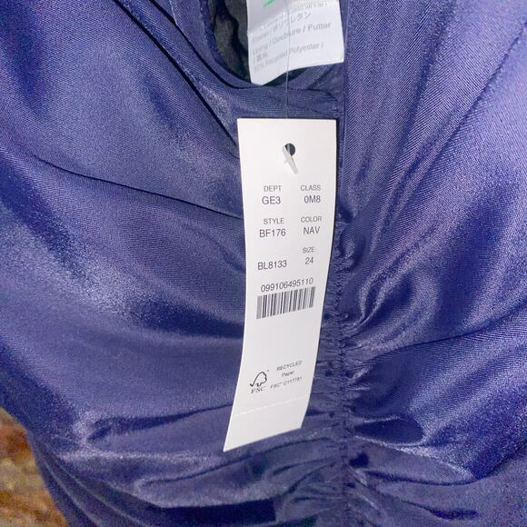 New J. Crew Navy Blue Ruched Sweetheart One-Piece Swim Bathing Suit Women's 24 - Picture 5 of 8